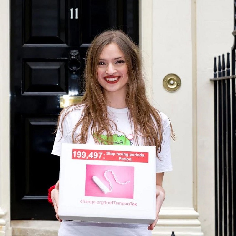 The-Eve-Appeal-Ambassadors-Laura-Coryton