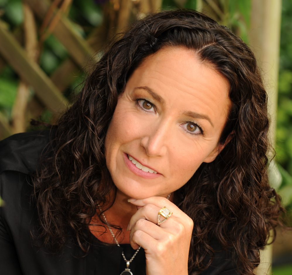 Sarah Clarke's headshot