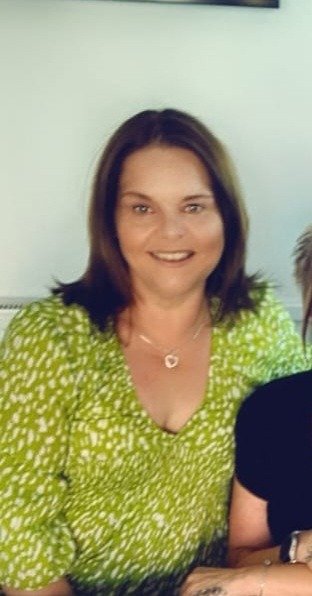 Photo of Helen smiling